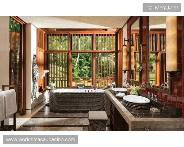 澳门美高梅酒店环境优美，打造宁静舒适的度假休闲空间